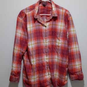 Eddie Bauer Button up
